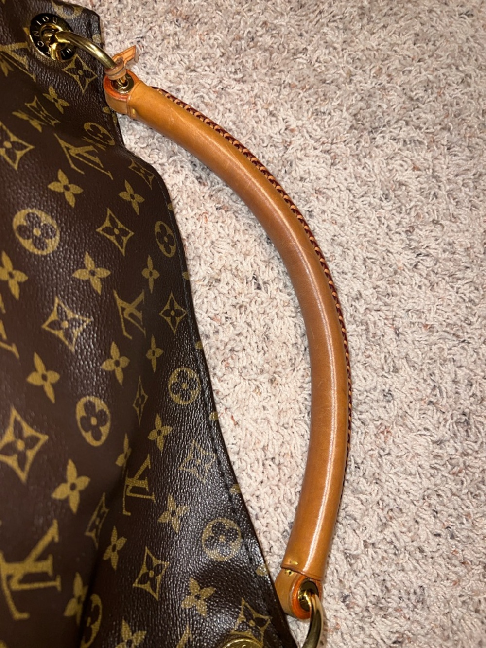 EUC Louis Vuitton Artsy - Picture 6 of 16